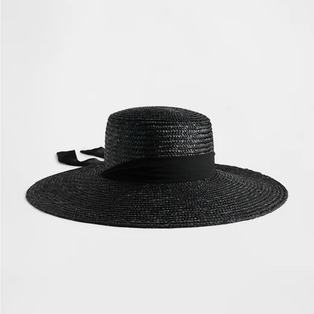 GAP Black Wide Brim Straw Hat